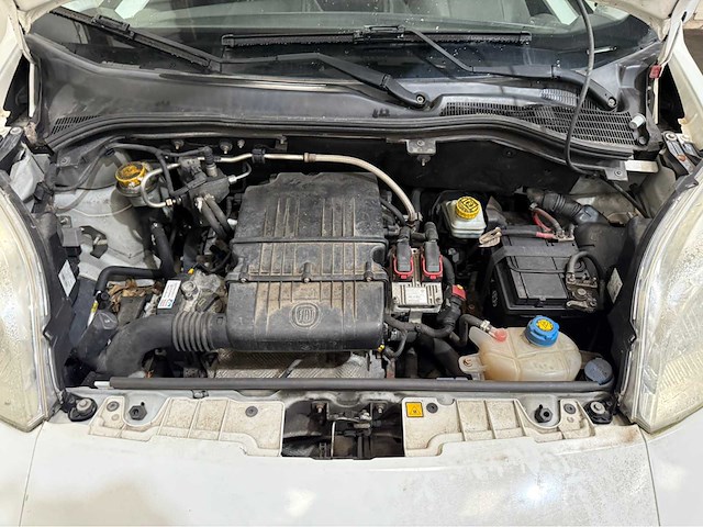 Fiat - qubo - bedrijfswagen - 2012 - afbeelding 13 van  26