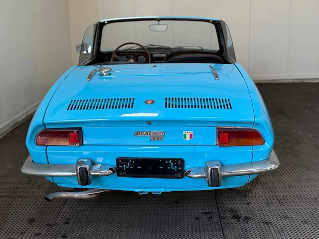 Fiat - spider 850 - sport - oldtimer - 1970 - afbeelding 2 van  35