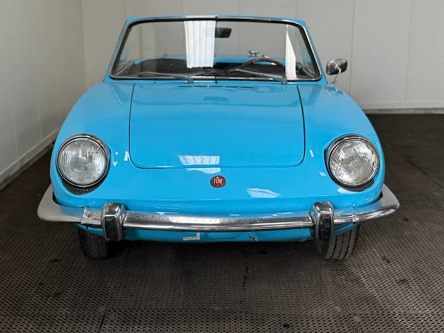 Fiat - spider 850 - sport - oldtimer - 1970 - afbeelding 3 van  35