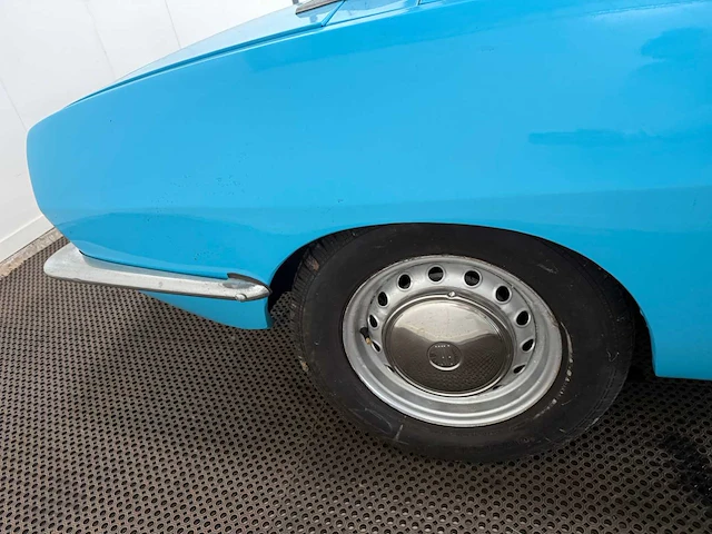 Fiat - spider 850 - sport - oldtimer - 1970 - afbeelding 28 van  35