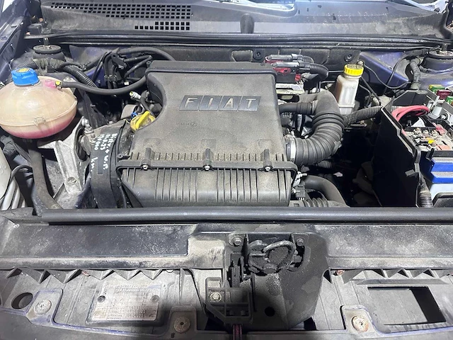 Fiat - stilo - 1.4-16v actual - 80-ps-lg - afbeelding 7 van  18
