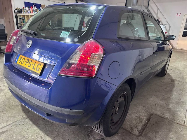 Fiat - stilo - 1.4-16v actual - 80-ps-lg - afbeelding 14 van  18