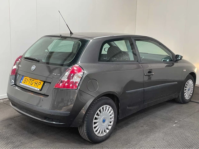 Fiat - stilo - personenauto - 2006 - afbeelding 3 van  27