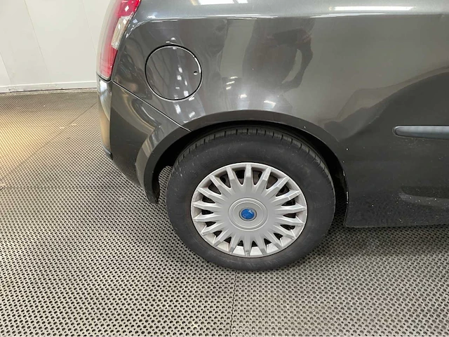 Fiat - stilo - personenauto - 2006 - afbeelding 10 van  27
