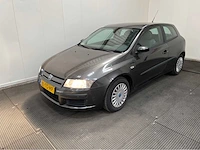 Fiat - stilo - personenauto - 2006 - afbeelding 1 van  27