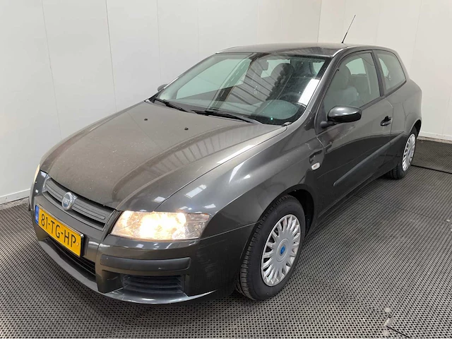 Fiat - stilo - personenauto - 2006 - afbeelding 12 van  27