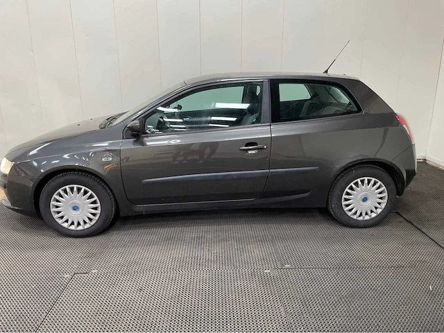 Fiat - stilo - personenauto - 2006 - afbeelding 21 van  27