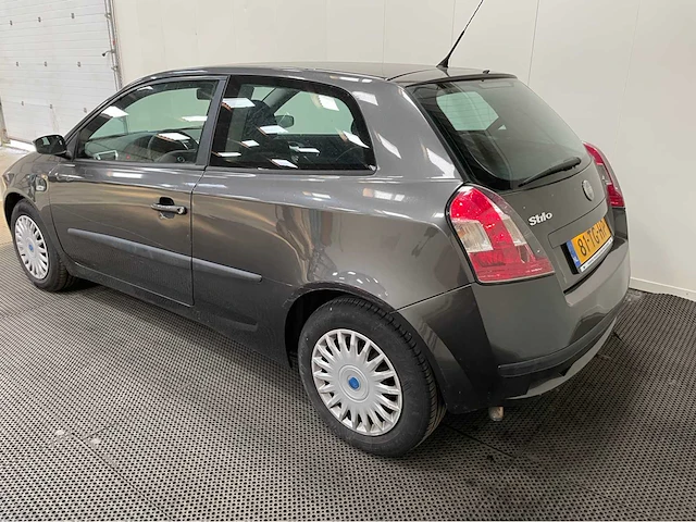 Fiat - stilo - personenauto - 2006 - afbeelding 22 van  27