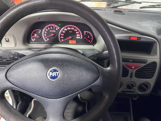 Fiat - strada pick-up - 1.2 60 - 47-br-jt - afbeelding 2 van  15