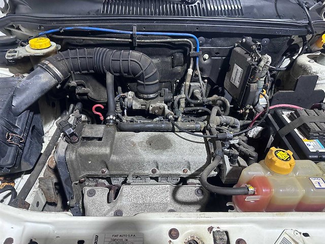 Fiat - strada pick-up - 1.2 60 - 47-br-jt - afbeelding 6 van  15