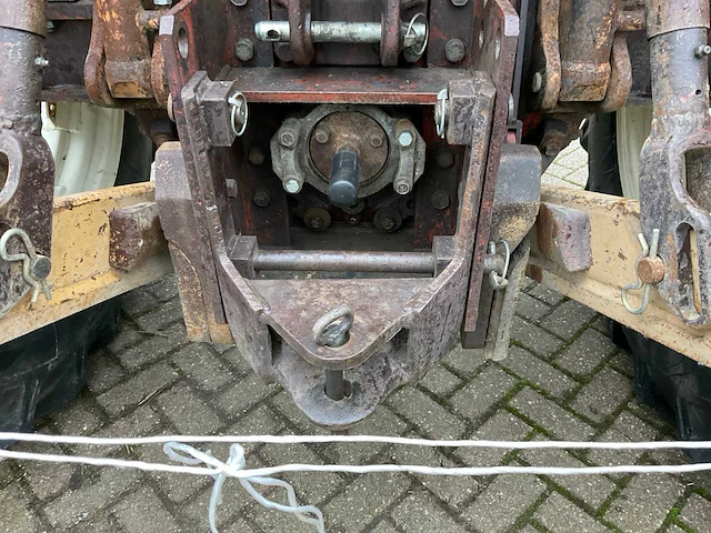 Fiat 1300 dt super vierwielaangedreven landbouwtractor - afbeelding 5 van  25