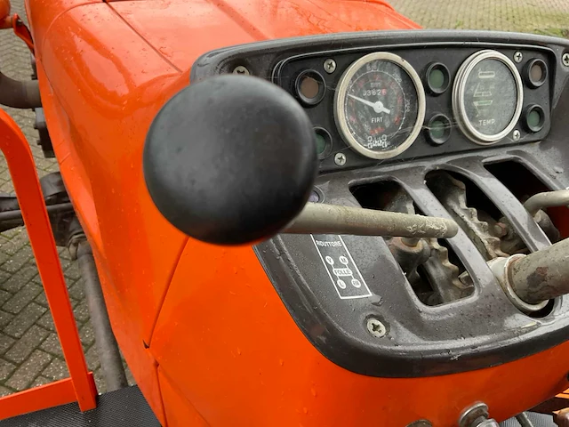 Fiat 1300 dt super vierwielaangedreven landbouwtractor - afbeelding 10 van  25