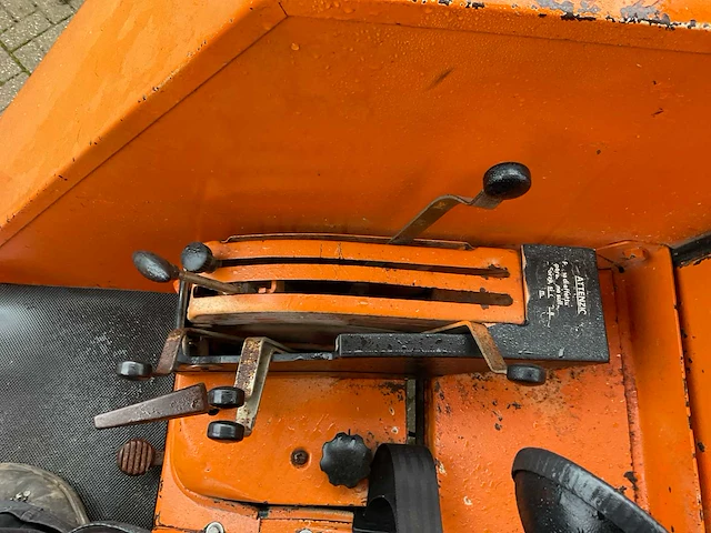 Fiat 1300 dt super vierwielaangedreven landbouwtractor - afbeelding 11 van  25