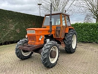 Fiat 1300 dt vierwielaangedreven landbouwtractor - afbeelding 1 van  28