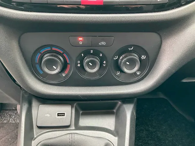 Fiat 1.6 mj l1h1 2020 airco 3 zitplaatsen cruise control , vfg-40-k - afbeelding 6 van  23