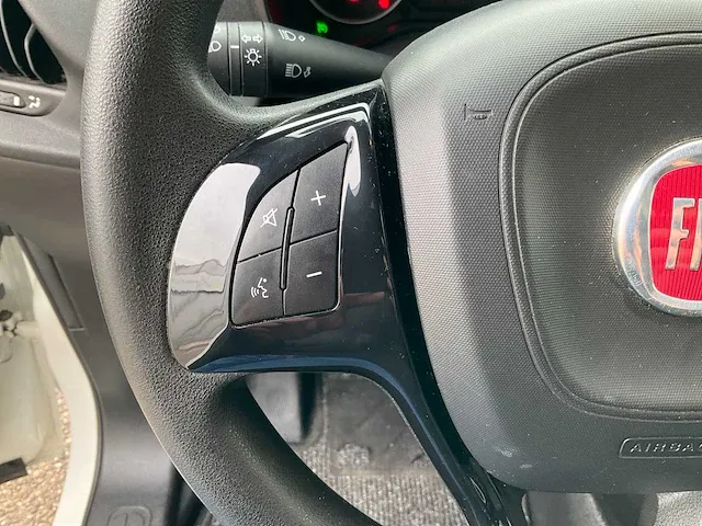Fiat 1.6 mj l1h1 2020 airco 3 zitplaatsen cruise control , vfg-40-k - afbeelding 7 van  23