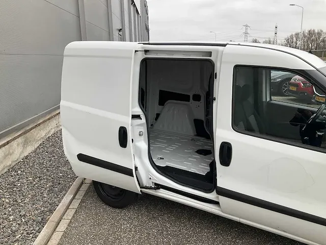 Fiat 1.6 mj l1h1 2020 airco 3 zitplaatsen cruise control , vfg-40-k - afbeelding 16 van  23