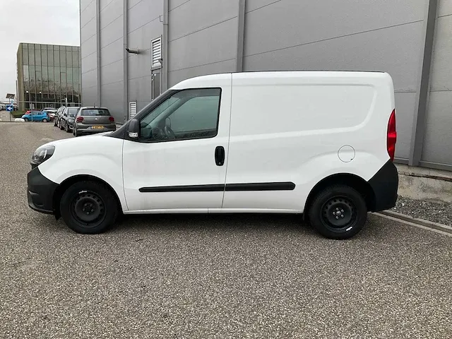 Fiat 1.6 mj l1h1 2020 airco 3 zitplaatsen cruise control , vfg-40-k - afbeelding 17 van  23