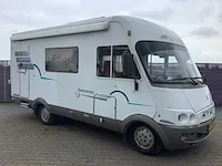 Fiat 230 camper/kampeerwagen - afbeelding 2 van  52