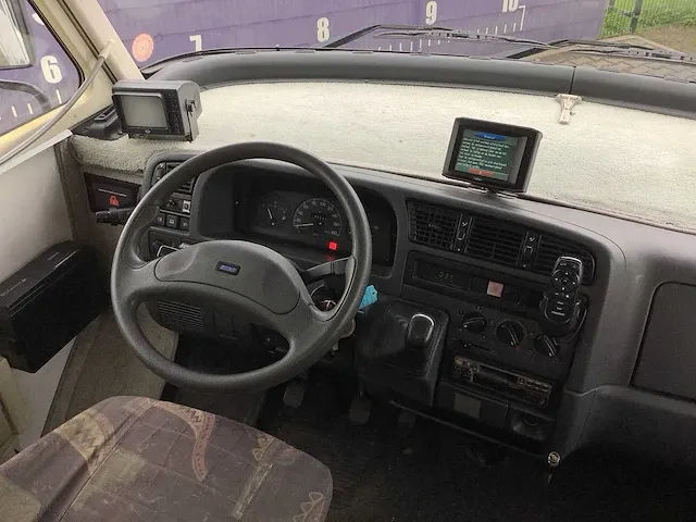 Fiat 230 camper/kampeerwagen - afbeelding 45 van  52