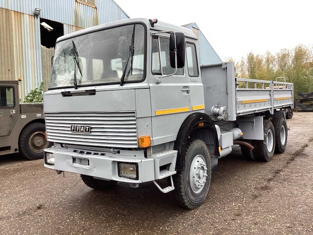 Fiat 260.35 vrachtwagen - afbeelding 1 van  11