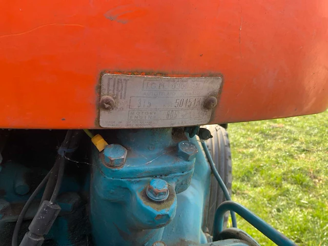 Fiat 315 tweewielaangedreven landbouwtractor - afbeelding 11 van  25