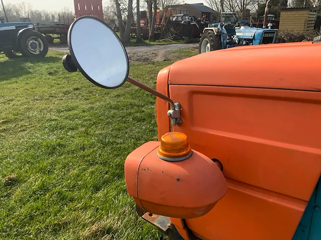 Fiat 315 tweewielaangedreven landbouwtractor - afbeelding 15 van  25