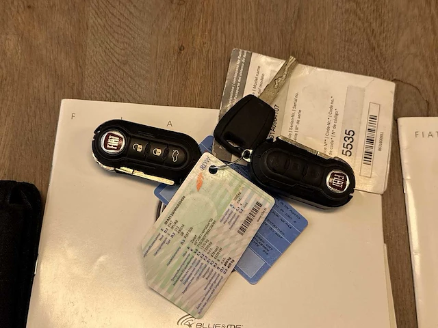Fiat 500 0.9 twinair blackjack 2011 | 01-rhb-3 i - afbeelding 20 van  27