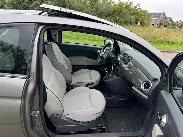 Fiat 500 1.2 lounge airco pano lmv tt-393-r - afbeelding 31 van  31