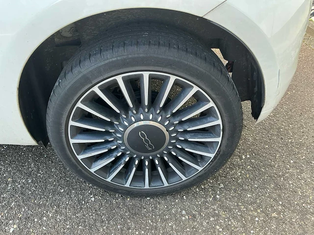 Fiat 500 personenauto (nr-688-f) - afbeelding 22 van  31