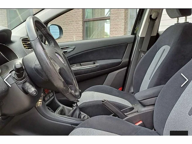 Fiat bravo 1.4 t-jet emotion, 32-zb-sz - afbeelding 11 van  15
