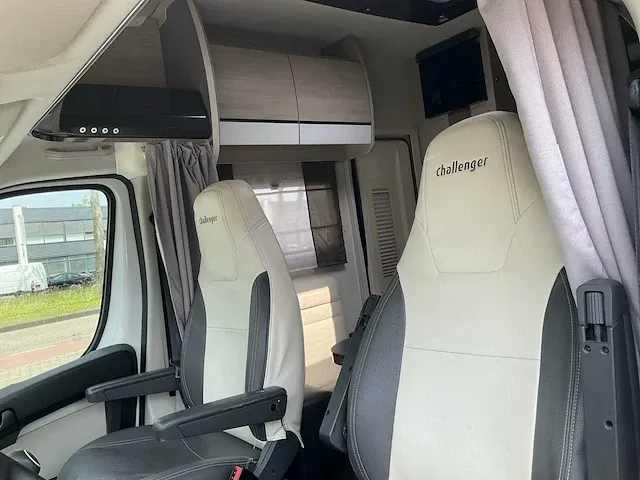 Fiat challenger - afbeelding 4 van  47