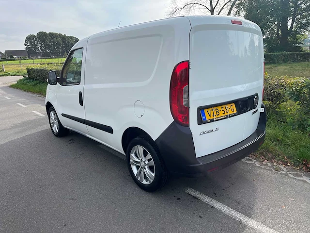 Fiat doblo 1.4 16v - bedrijfswagen - afbeelding 2 van  7