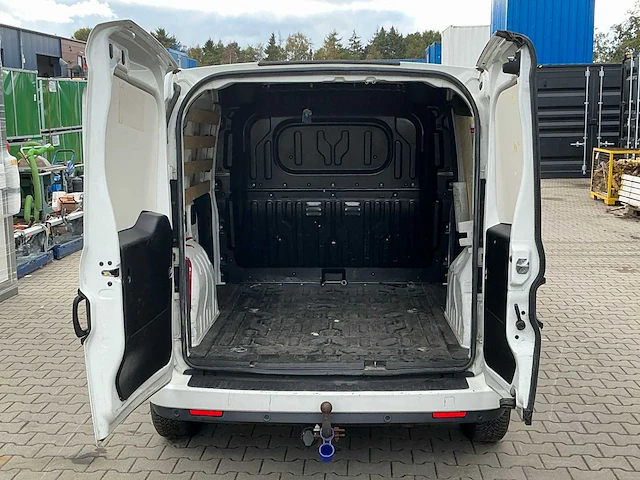 Fiat doblò cargo 1.6 multijet jtd bedrijfswagen - afbeelding 2 van  30