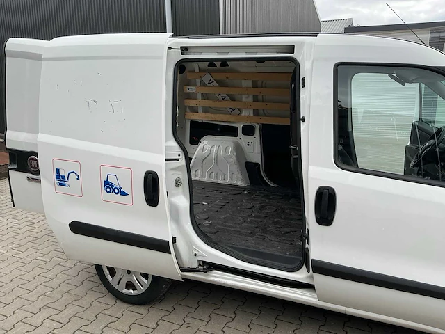 Fiat doblò cargo 1.6 multijet jtd bedrijfswagen - afbeelding 3 van  30