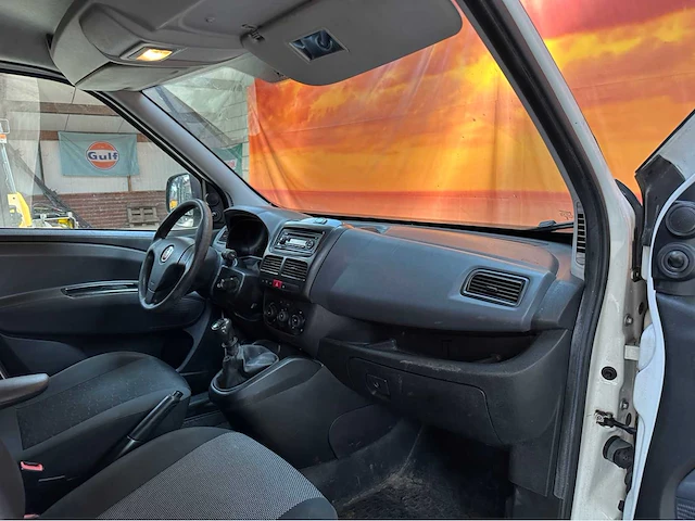 Fiat doblò cargo 2015 benzine - afbeelding 10 van  37