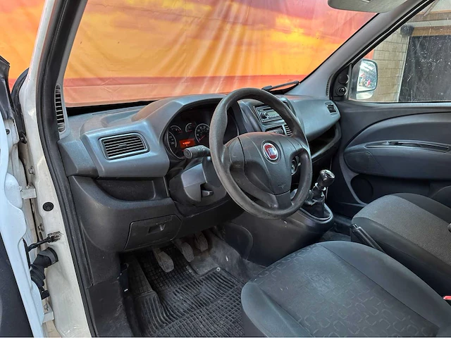Fiat doblò cargo 2015 benzine - afbeelding 13 van  37