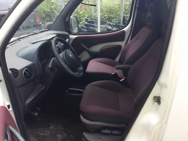 Fiat doblò personenauto - afbeelding 12 van  12