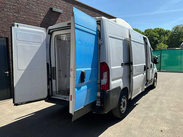 Fiat ducato 2.3 160 koel-vrieswagen - bedrijfswagen (schade) - afbeelding 2 van  16