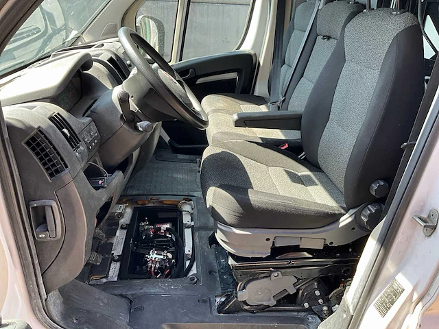 Fiat ducato 2.3 160 koel-vrieswagen - bedrijfswagen (schade) - afbeelding 4 van  16