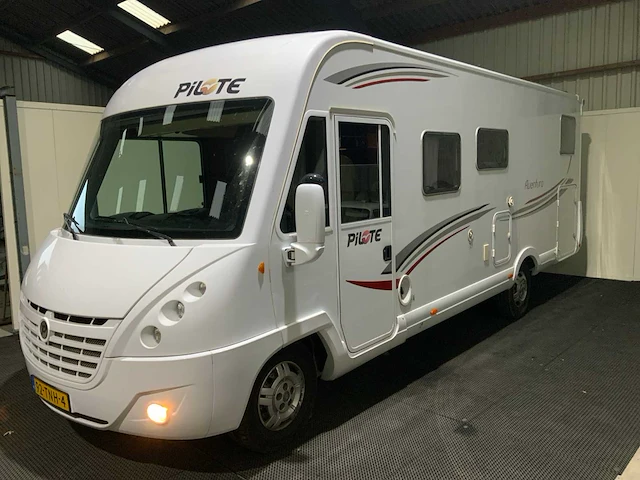 Fiat ducato 3.0 pilote g740 aventura intergaal - 177 pk - camper - enkele bedden - hefbed - 2012 - afbeelding 1 van  53