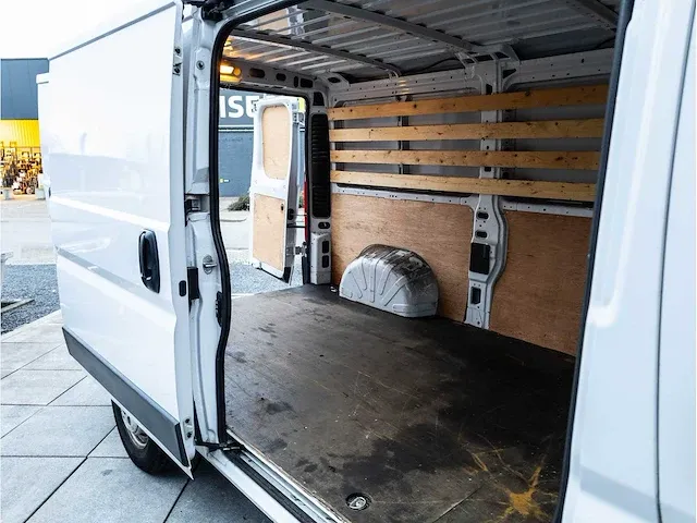 Fiat ducato 33 2.3 l2h1 2016 achteruitrijcamera climate control cruise control navigatie 3-persoons, vt-999-b - afbeelding 13 van  22