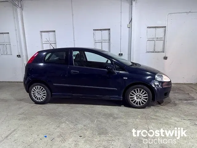 Fiat grande punto 1.3 m-jet actual, 05-nnh-5 - afbeelding 5 van  19