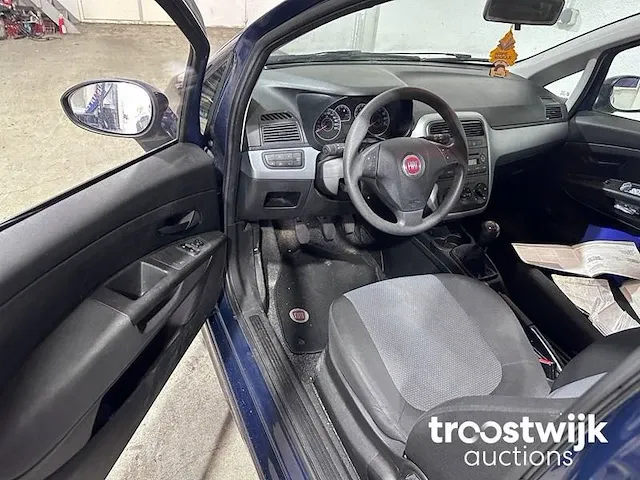 Fiat grande punto 1.3 m-jet actual, 05-nnh-5 - afbeelding 19 van  19