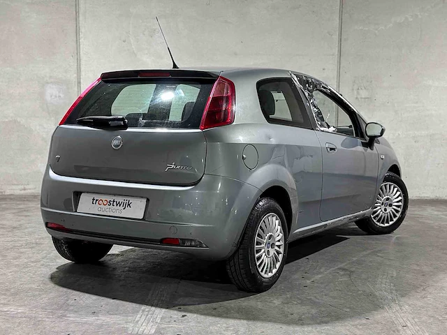 Fiat grande punto 1.4-16v sportsound plus 95pk 2006, 31-tl-lt - afbeelding 2 van  37