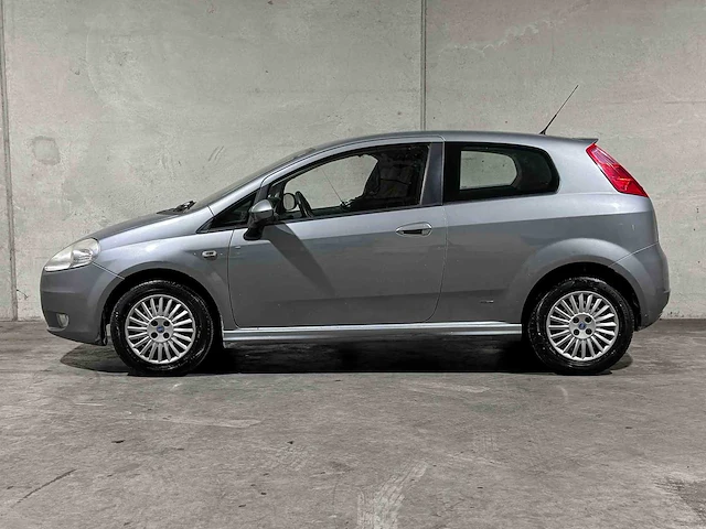 Fiat grande punto 1.4-16v sportsound plus 95pk 2006, 31-tl-lt - afbeelding 8 van  37