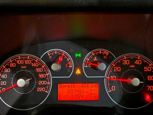 Fiat grande punto 1.4 active, 98-gfv-9 - afbeelding 6 van  18
