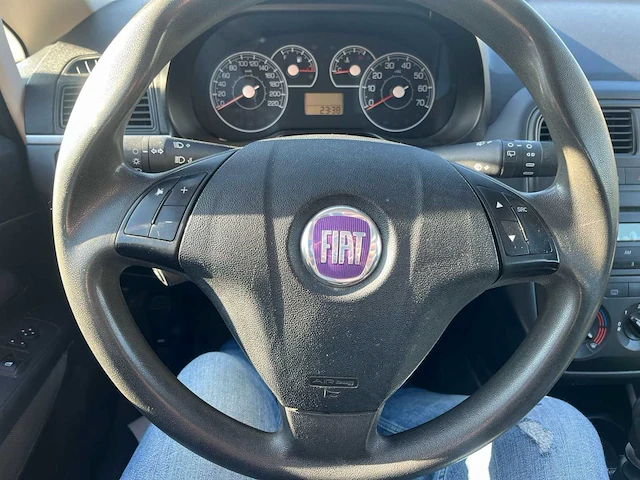 Fiat grande punto 1.4 dynamic, 60-zf-kp - afbeelding 3 van  19