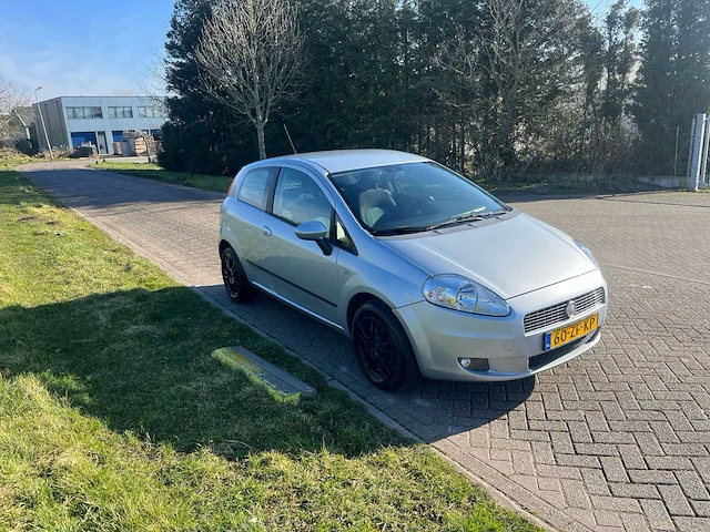 Fiat grande punto 1.4 dynamic, 60-zf-kp - afbeelding 13 van  19