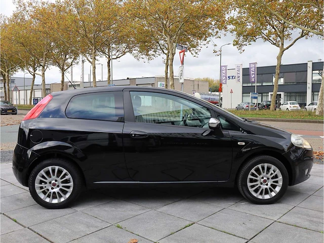 Fiat grande punto 1.4 nero bianco, 2009, 45-jfb-9 - afbeelding 22 van  25